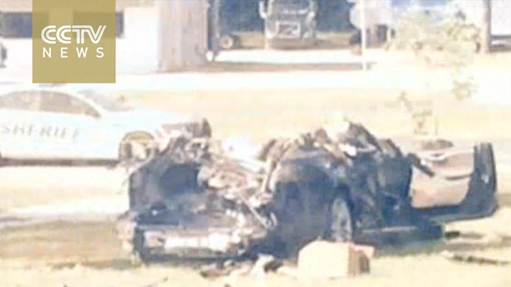Fonte: CCTV News - Auto della Tesla distrutta in incidente